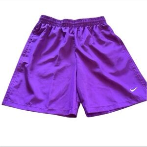 Boys Nike 10/12 Shorts